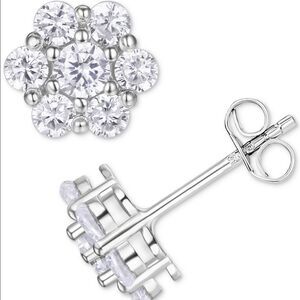 🎉Last deal 🎉Flower studs erring